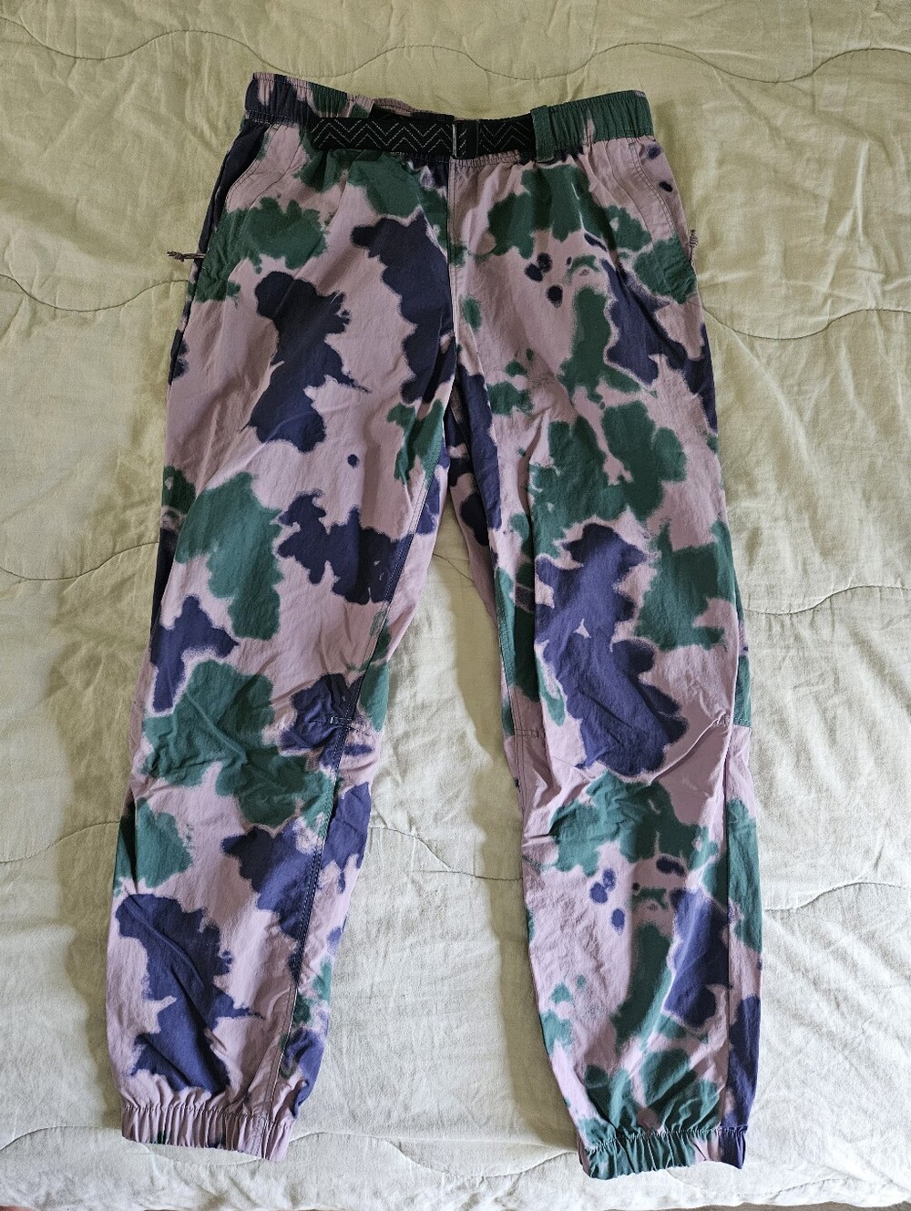 Mountain Hardwear Stryder Camo Tie Dye Purple Jogger Belted Hiking Pants Medium